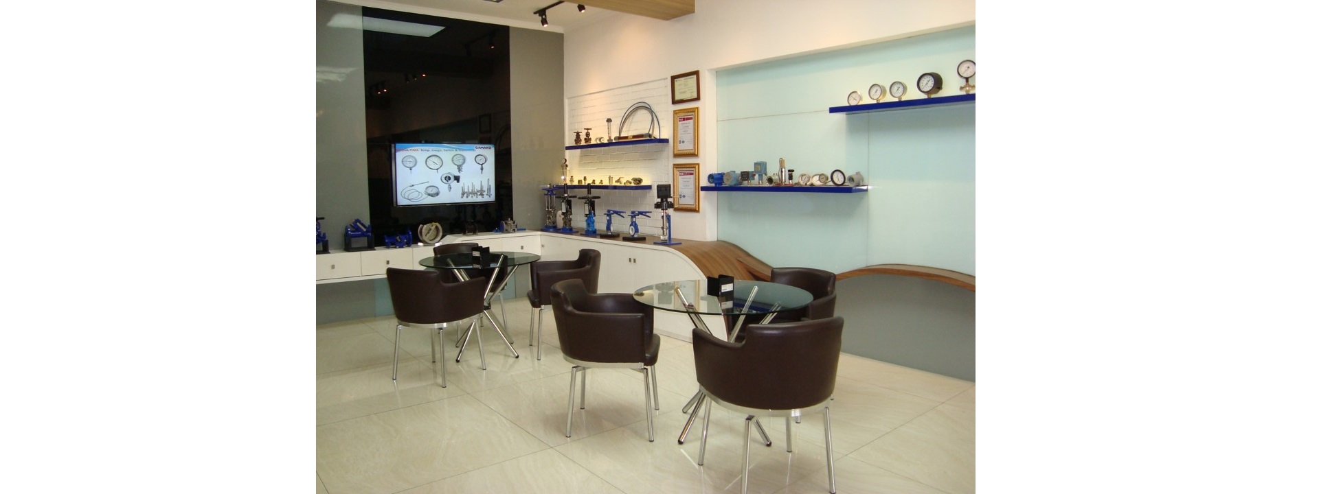 Show Room